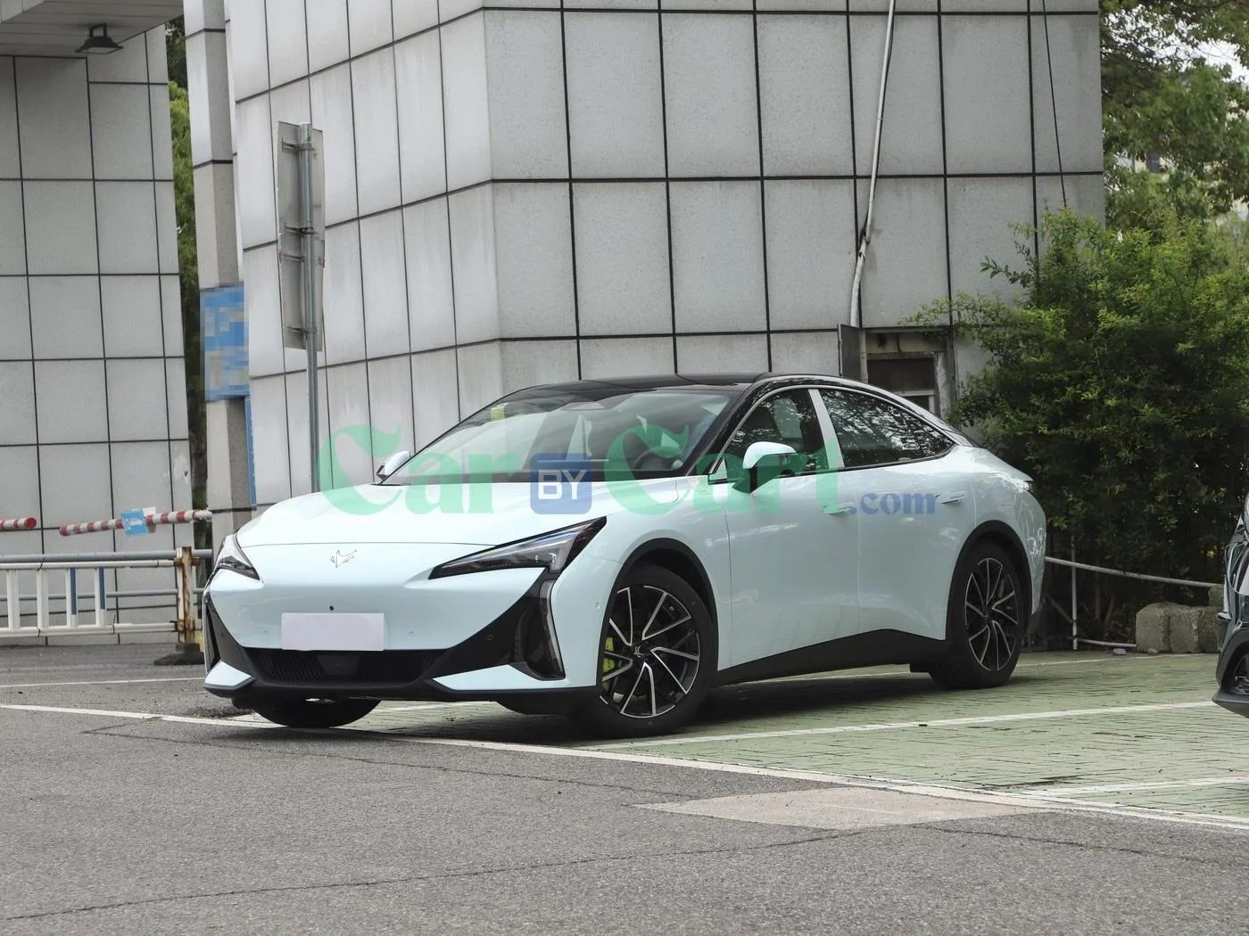 Arcfox Alpha S5 2025